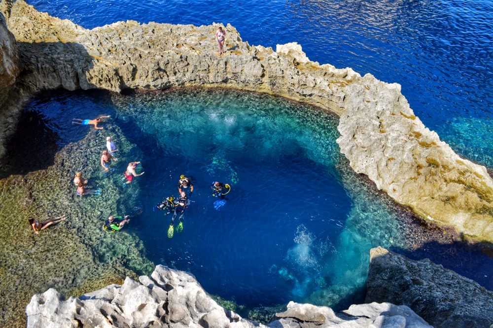 Dao-malta-Dia-trung-hai-wetrekvn