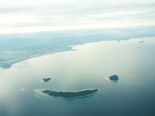 Nhung-hon-dao-co-hinh-dang-la-lung-nhat-the-gioi-wetrekvn 