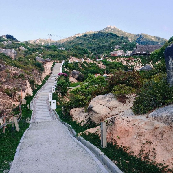 Khu-da-ngoai-dep-quen-loi-ve-wetrekvn