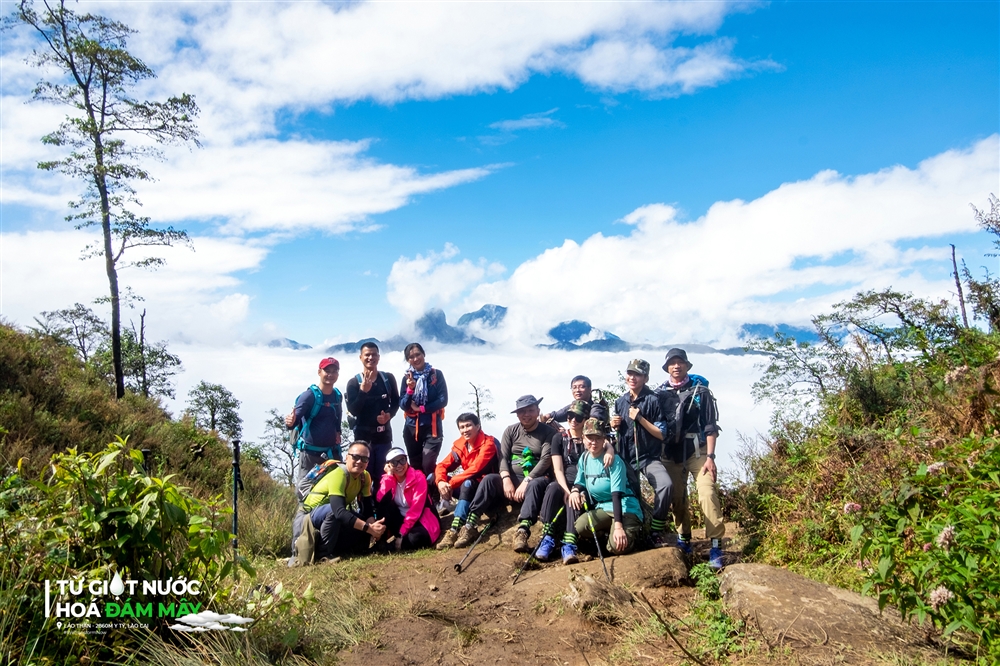 wetransformnow-tu-giot-nuoc-hoa-dam-may-8.jpg