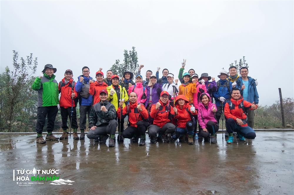 wetransformnow-tu-giot-nuoc-hoa-dam-may-1.jpg