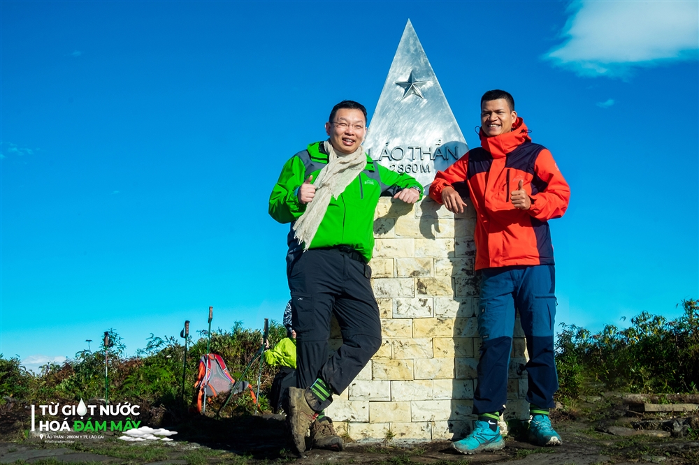 wetransformnow-tu-giot-nuoc-hoa-dam-may-15.jpg