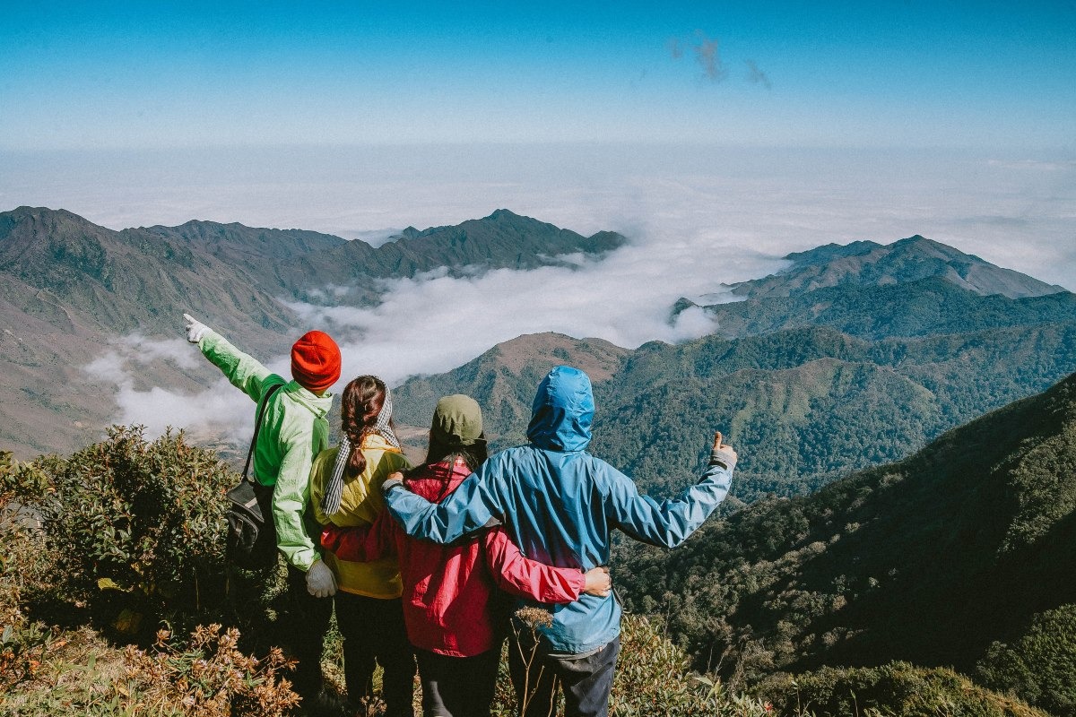 TOP 15 đỉnh núi cao nhất Việt Nam, thử thách chinh phục dành cho những người đam mê leo núi