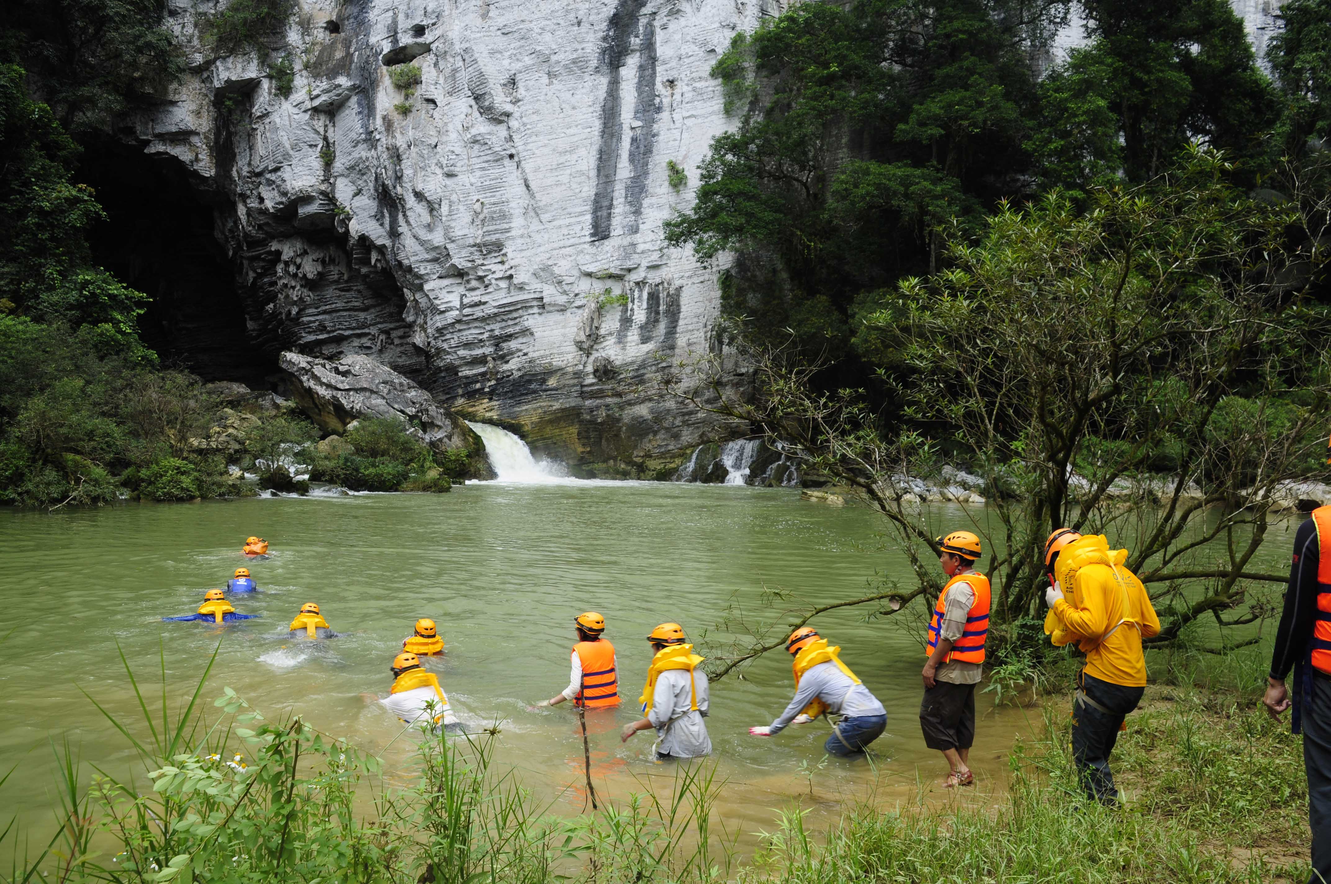 phong-nha-ke-bang-la-mot-trong-hai-diem-den-dang-trai-nghiem-nhat-viet-nam-wetrekvn