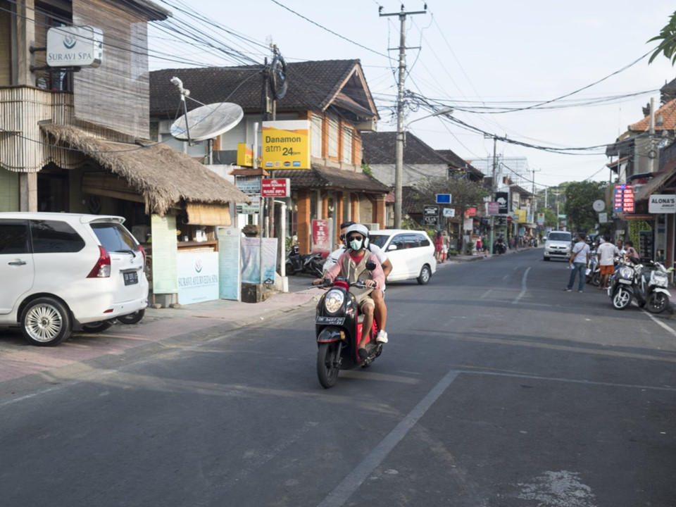 Nhung-sai-lam-de-doi-cua-chang-trai-chu-du-30-quoc-gia-wetrekvn