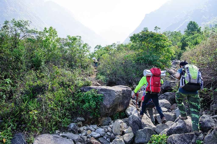 luu-ngay-nhung-cung-duong-trekking-dep-nhung-day-hiem-nguy-khien-ban-phai-de-chung-khi-chinh-phuc-wetrekvn