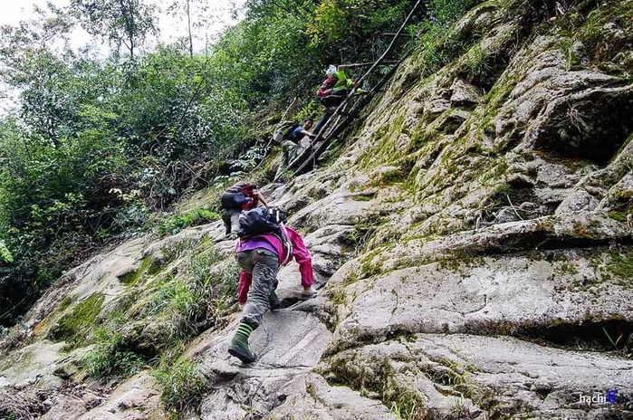 luu-ngay-nhung-cung-duong-trekking-dep-nhung-day-hiem-nguy-khien-ban-phai-de-chung-khi-chinh-phuc-wetrekvn