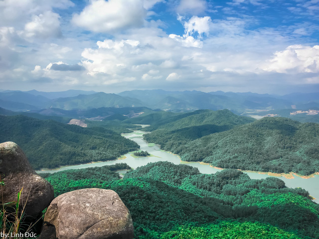 chinh-phuc-nui-da-chong-doc-nhat-vo-nhi-o-quang-ninh-wetrekvn