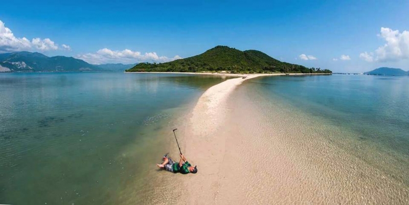 giai-ma-suc-hut-cua-dao-diep-son-hon-dao-duy-nhat-co-loi-di-giua-bien-wetrekvn