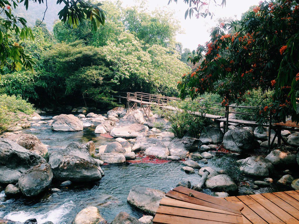 Cam-nang-di-lac-chon-than-tien-it-ai-biet-tai-quang-binh-wetrek.vn