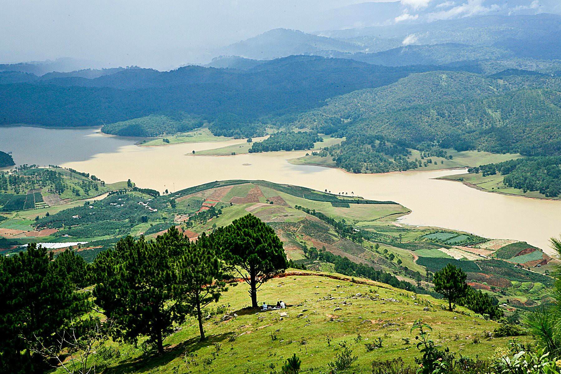 Diem-mat-chi-ten-cac-cao-nguyen-me-hon-nguoi-cua-viet-nam-wetrek.vn