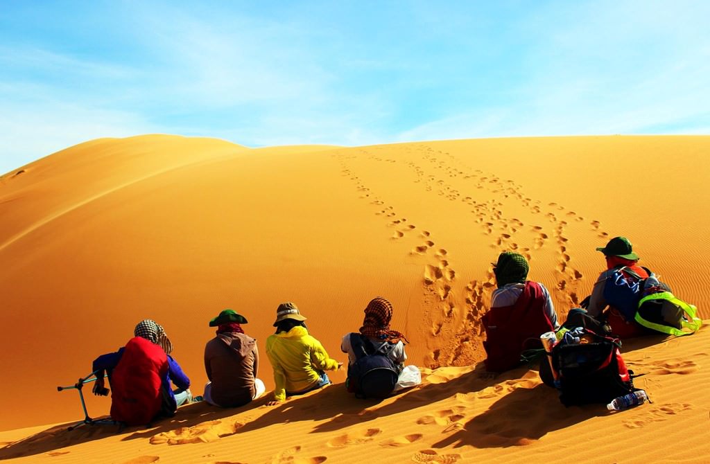 Trai-nghiem-khac-biet-tai-7-doi-cat-quyen-ru-bac-nhat-mien-trung-wetrek.vn