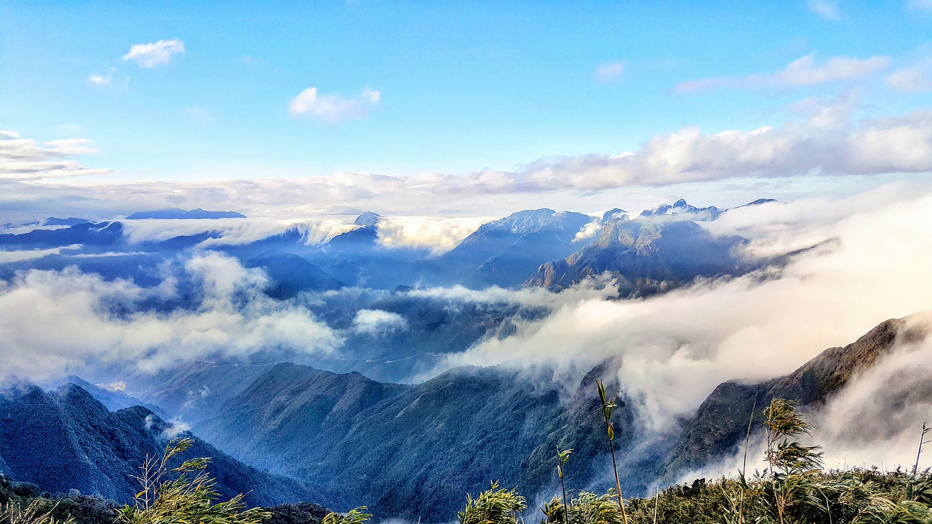 Các dãy núi đẹp nhất ở Việt Nam