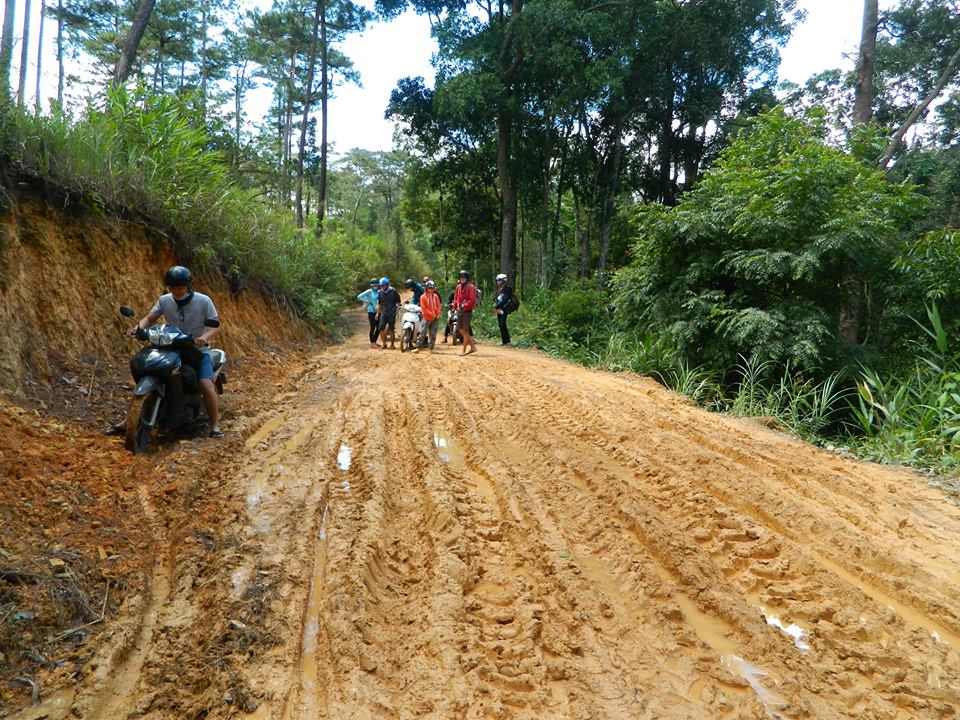 Cung-duong-lay-loi-vao-Phi-Lieng-WeTrek