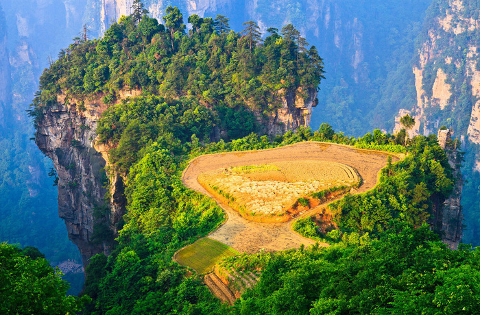 Lac-vao-chon-bong-lai-tien-canh-truong-gia-gioi-wetrekvn