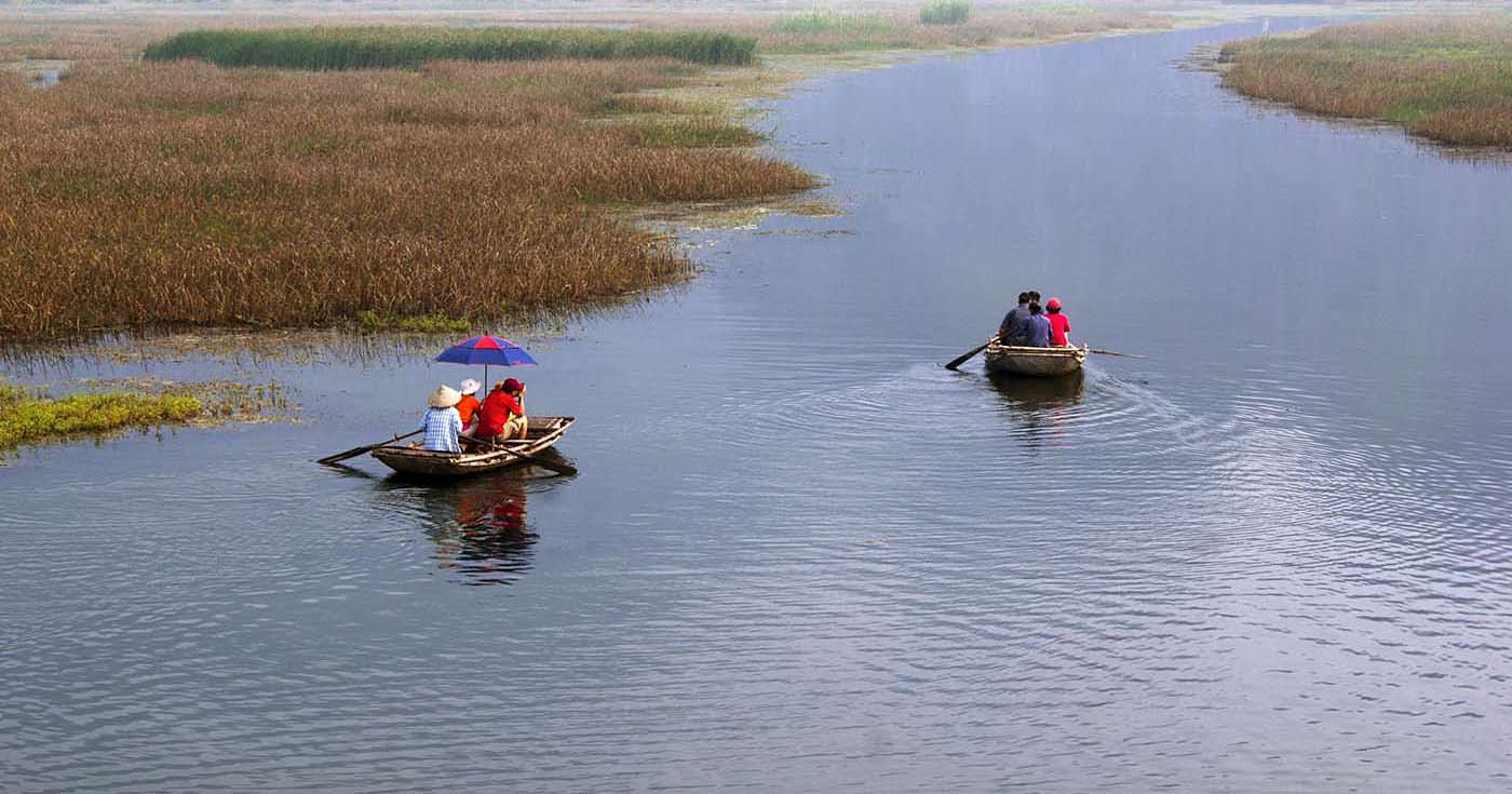 Kham-pha -vinh -Van-Long-hau-truong-bom-tan-Kong-Kull-IsLand.jpg