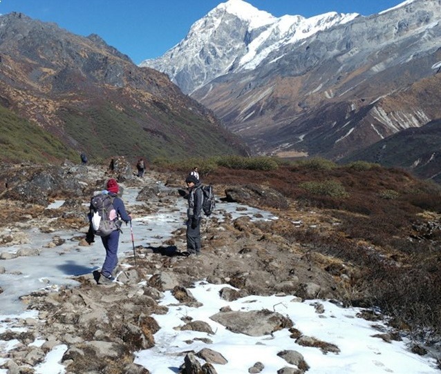 Hành trình chinh phục những cảnh sắc thiên nhiên trên dãy Himalaya hùng vĩ5