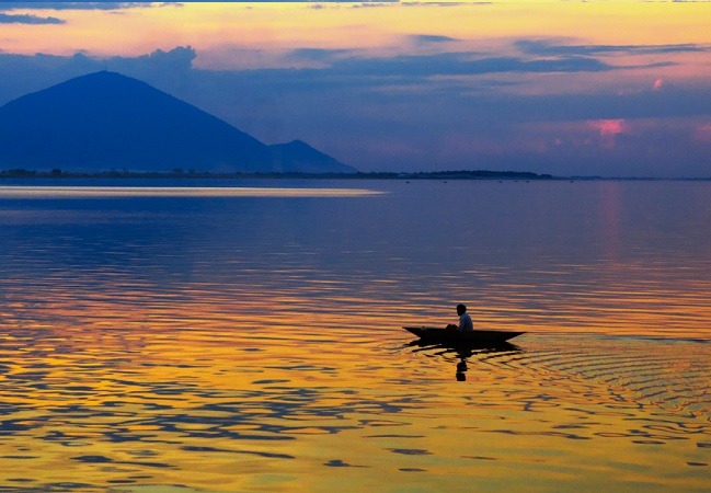 Khám phá hồ nước ngọt nhân tạo lớn nhất Việt Nam3