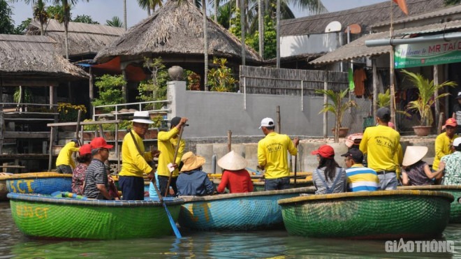 Rừng dừa Bảy Mẫu thu hút khách du lịch giữa nỗi lo dịch Covid-19 2