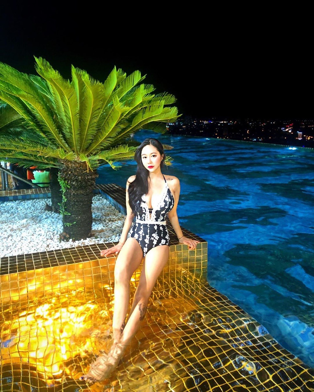 Top 4 khách sạn có hồ bơi vô cực ở Đà Nẵng2