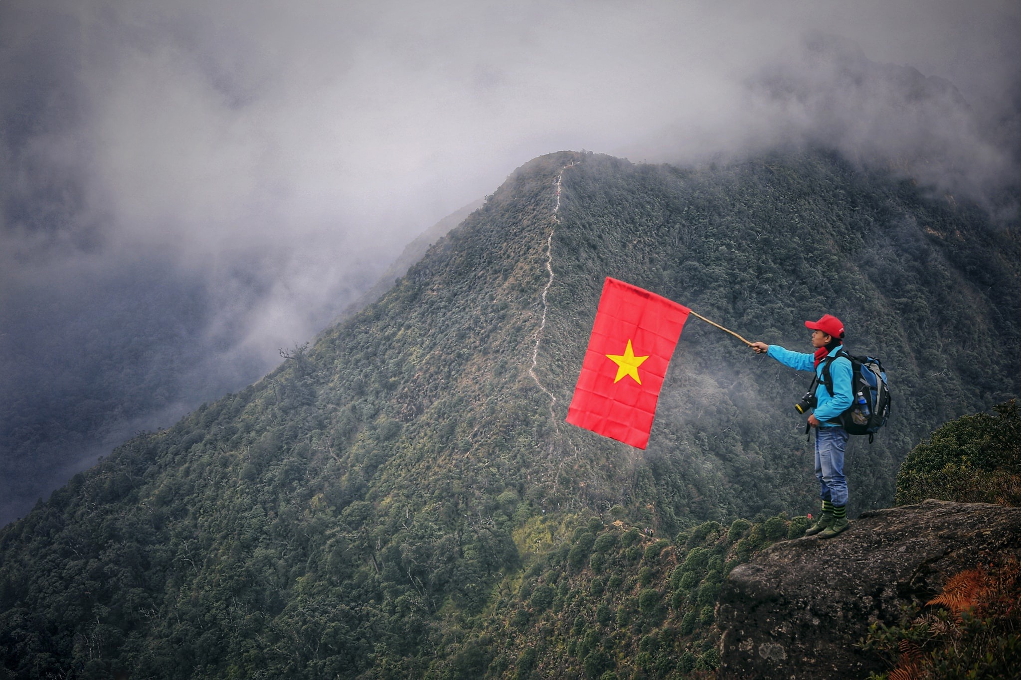 Trải nghiệm cảm giác hòa mình giữa thiên nhiên trên đỉnh Tà Xùa 12