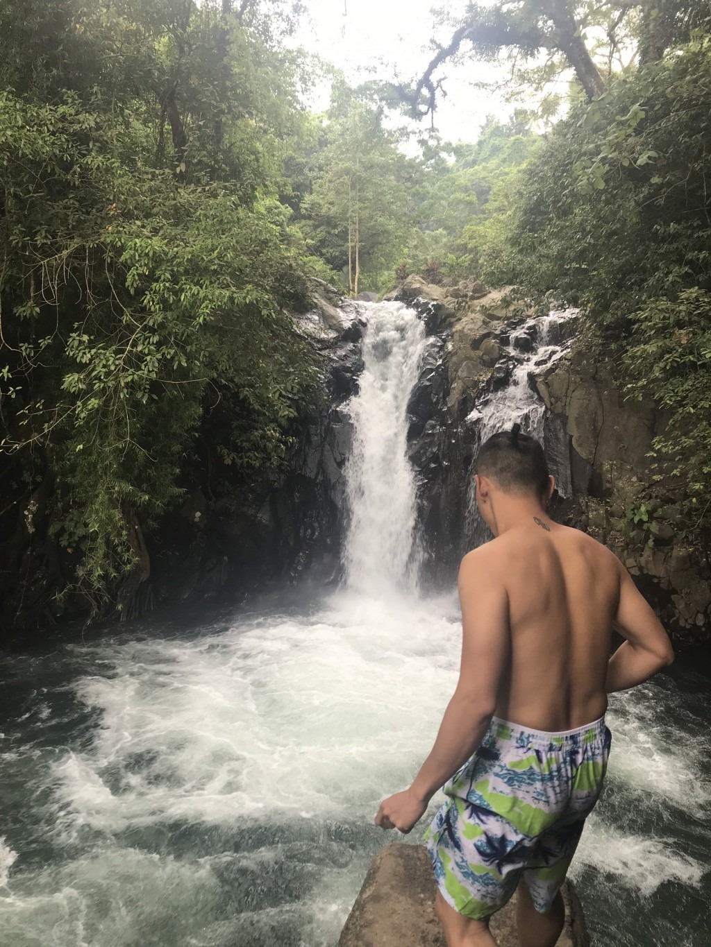 Trãi nghiệm cảm giác mạo hiểm tại thác ALing ALing - Bali - Indonesia1