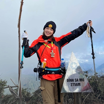 Áo gothiar đỉnh samu