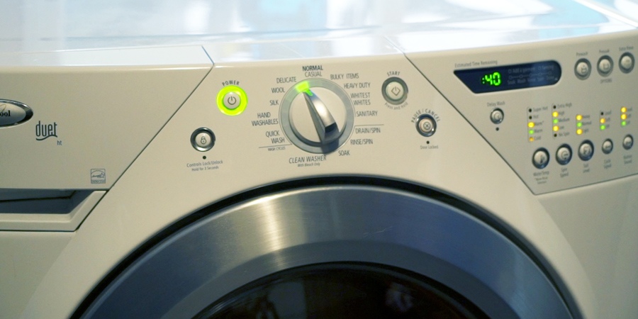 Giặt áo ngực thể thao trong máy giặt