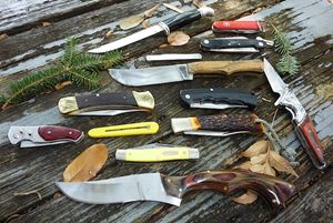[WeTrekology] Lựa chọn dao dã ngoại và dụng cụ đa năng