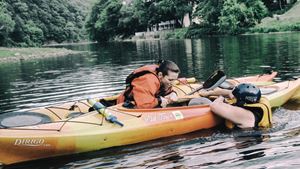 [WeTrekology] Kỹ Năng Thoát Hiểm và Giải Cứu Khi Chèo Thuyền Kayak