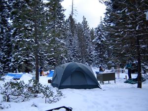 [WeTrekology] 8 lý do để bạn đi cắm trại vào mùa đông