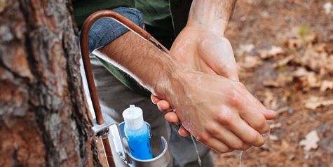 [WeTrekology] Giữ vệ sinh khi đi dã ngoại ở khu vực xa thành phố 