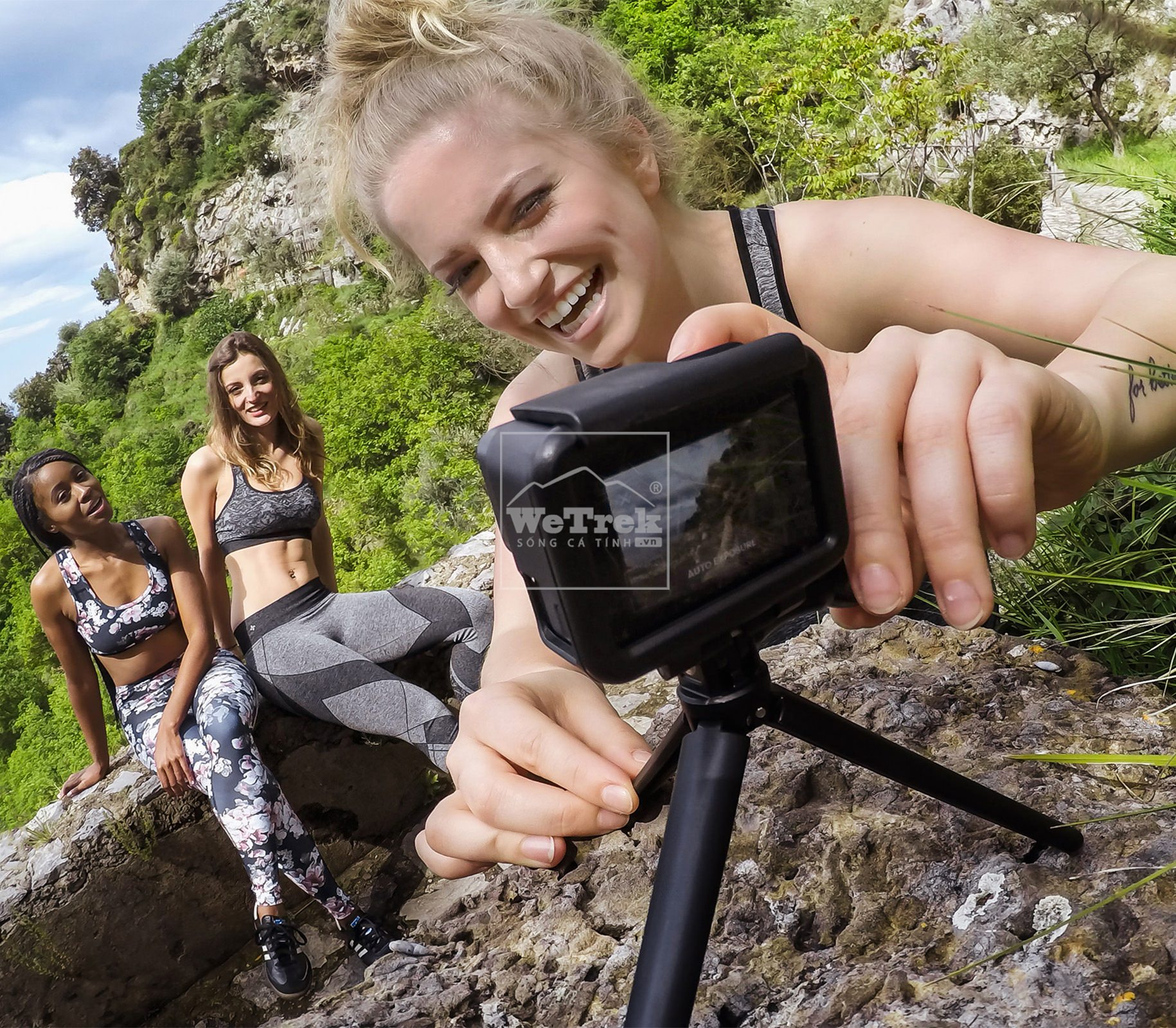 Khung bảo vệ máy quay GoPro HERO5 Black The Frame AAFRM-001 - 7634