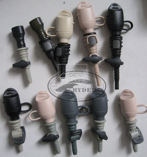 Van túi nước RYDER A1005 - 9112