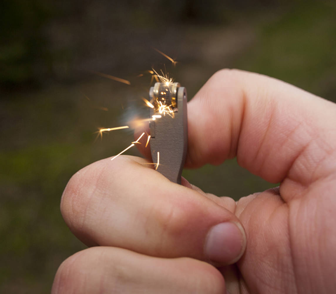 Đánh lửa Vargo Titanium Flint Lighter