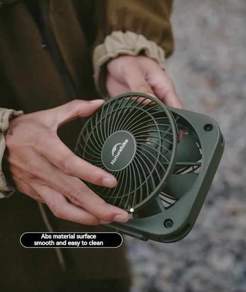 Quạt mini Naturehike CNK2300DQ018 sử dụng trong lều dã ngoại