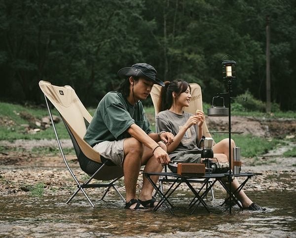 Ghế gấp gọn siêu nhẹ Naturehike CNK2450JJ015 dùng cho cắm trại và trekking