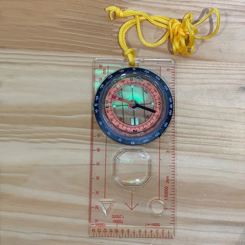La bàn bản đồ Outdoor Essential Map Compass
