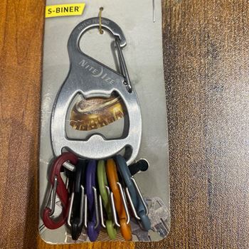 Móc chìa khóa kèm mở chai NITE IZE Key Rack & Bottles Opener KRB-03-11 - 8277