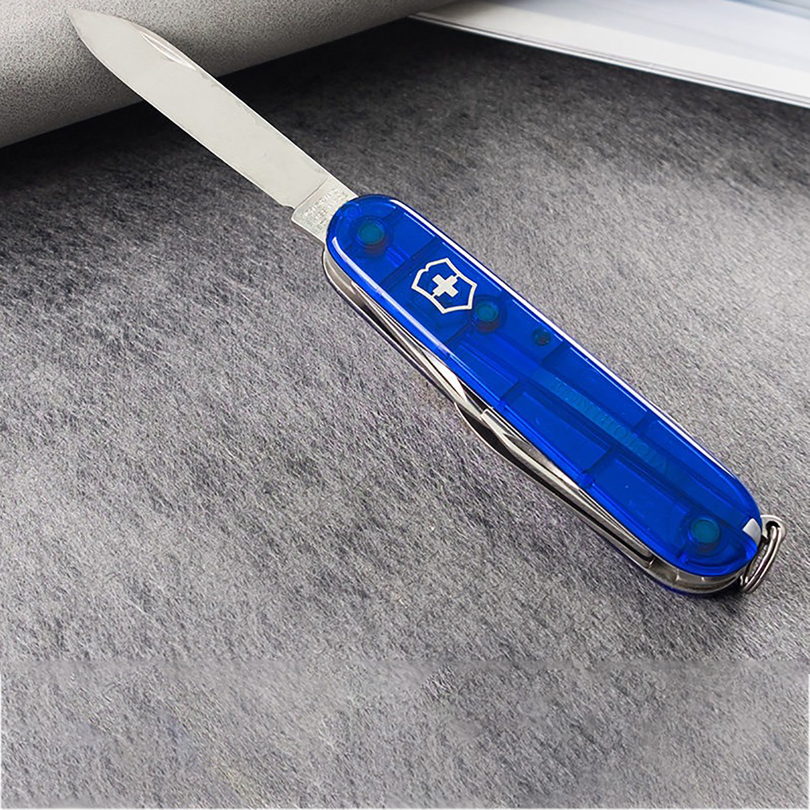 Dao đa năng VICTORINOX Huntman Sapphire 1.3713.T2 - 6991