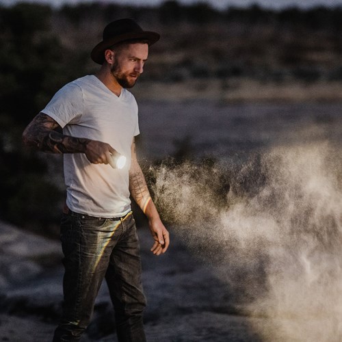 Đèn pin cầm tay cổ điển Barebones Vintage Flashlight