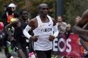 [WeNews] Chùm ảnh siêu ấn tượng Eliud Kipchoge chinh phục Thử thách chạy marathon dưới 2 giờ