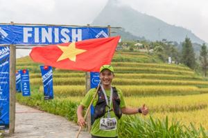 178 “siêu nhân” dùng 44 giờ chạy 160km giữa núi rừng Sa Pa