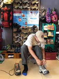 Review giày leo núi cổ cao Humtto Trekking Sneakers 210696A-2