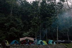 1001 chuyện ly kỳ có thật khi đi leo núi cắm trại theo lời kể từ những người trong cuộc