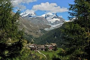 [WeLocation] Ngôi làng lâu đời trên dãy Alps đẹp như tranh vẽ 