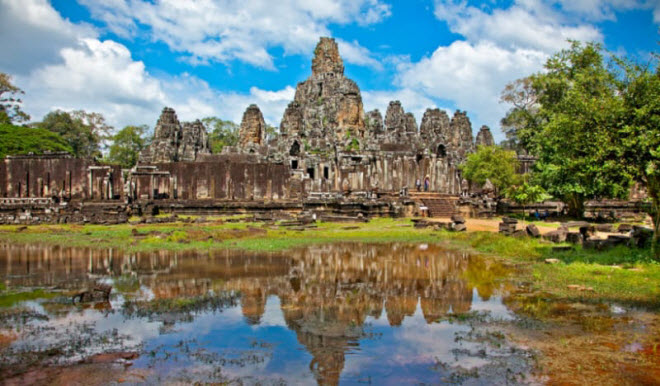 10-diem-du-lich-noi-tieng-bi-du-khach-tan-pha-khong-thuong-tiec-wetrekvn