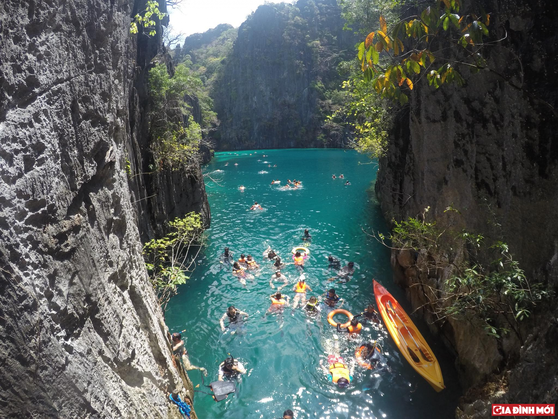 coron-palawan-co-dang-di-khong-wetrekvn