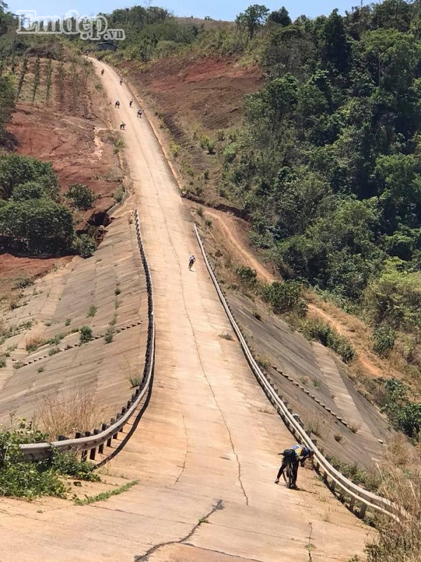 ai-noi-binh-phuoc-khong-co-gi-choi-thu-mot-lan-phuot-di-roi-biet-wetrekvn
