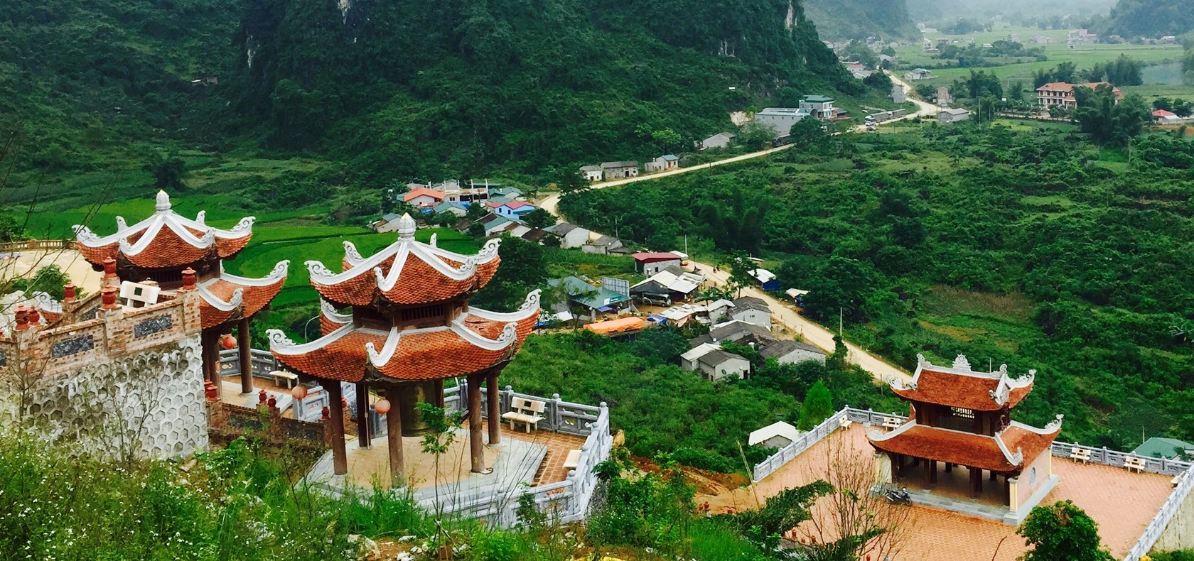 den-thac-ban-doc-dung-quen-vieng-tham-nhung-dia-diem-noi-bac-nay-o-cao-bang-wetrekvn